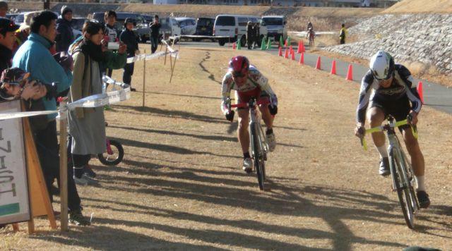 http://www.cyclocross.jp/news/2017minamishinshuC1finish.jpg