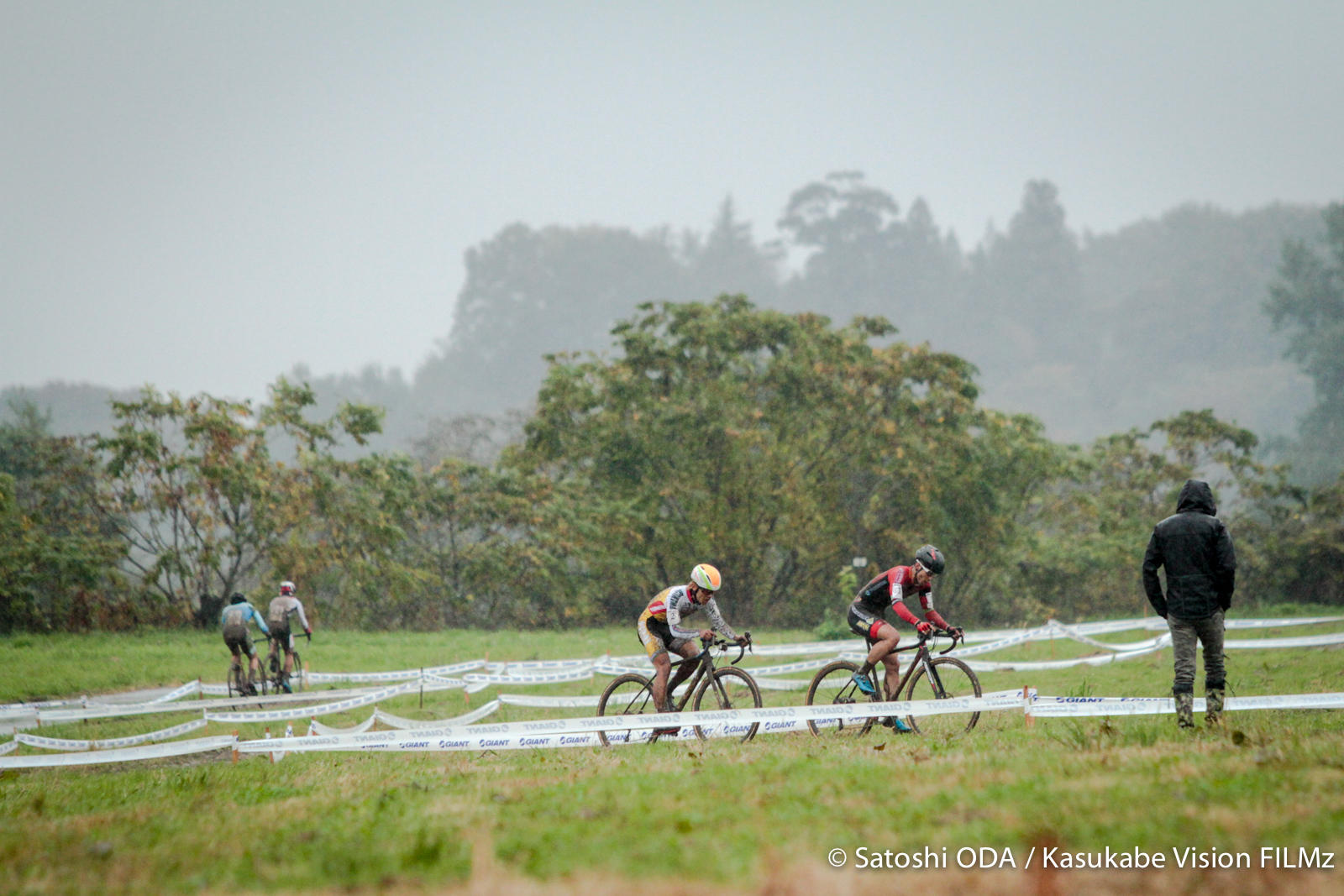 http://www.cyclocross.jp/news/72d0cbc05998b0fff00ec55b06b805a2d4365791.jpg