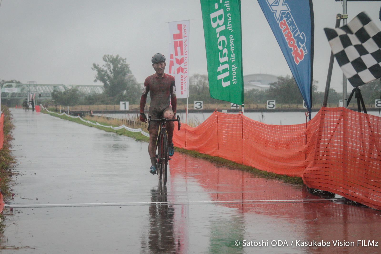 http://www.cyclocross.jp/news/94c5523d7f106d0461b85ebd410c23b8785f6db5.jpg