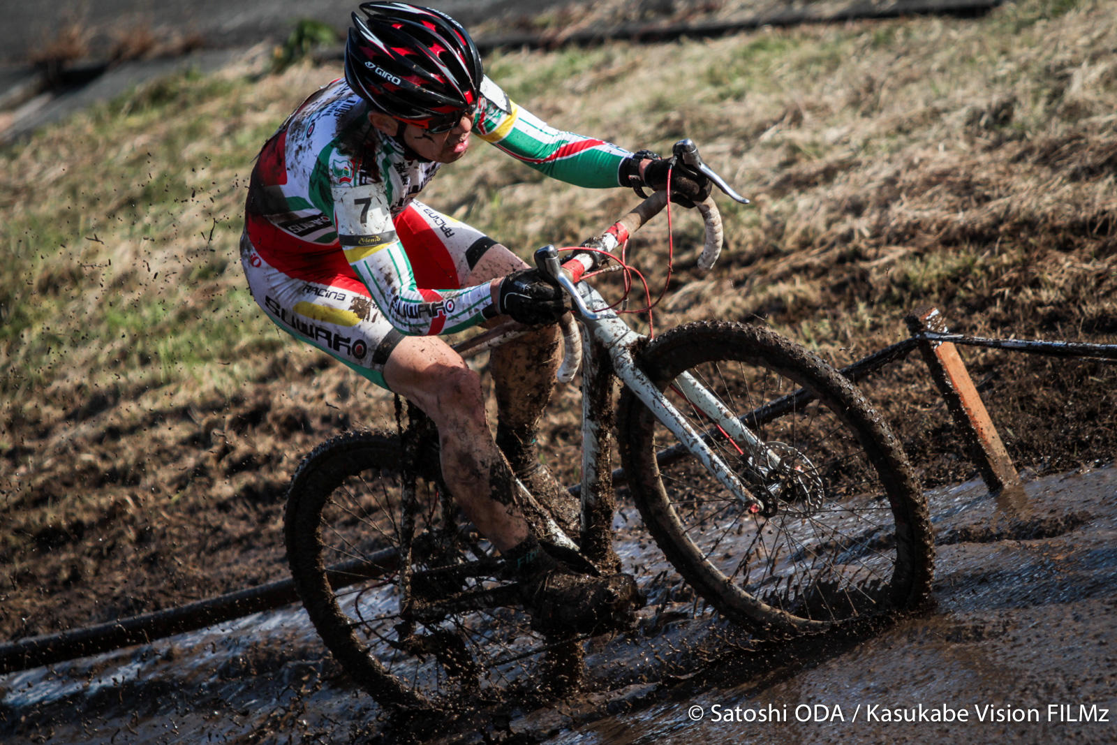 http://www.cyclocross.jp/news/JCX5_Iiyama/7D1_1132.jpg
