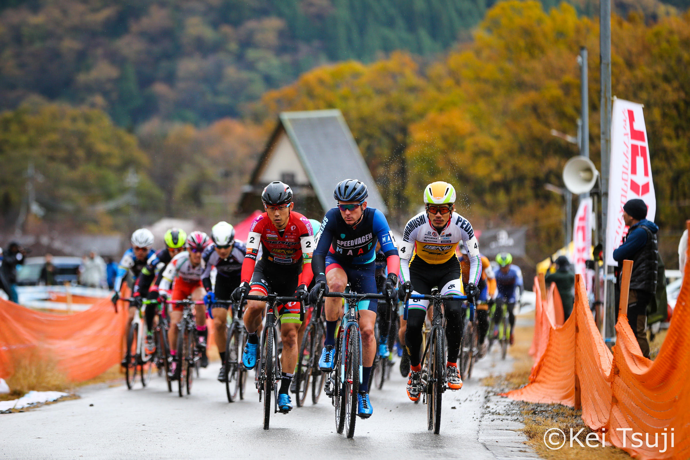 http://www.cyclocross.jp/news/JCX6_Makino/KEIX1015.jpg