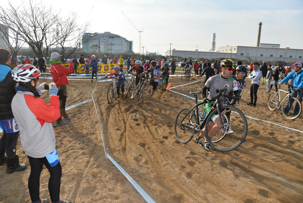 http://www.cyclocross.jp/news/KNS-156-009-1.jpg