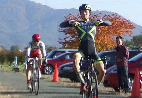 http://www.cyclocross.jp/news/masaru2.jpg