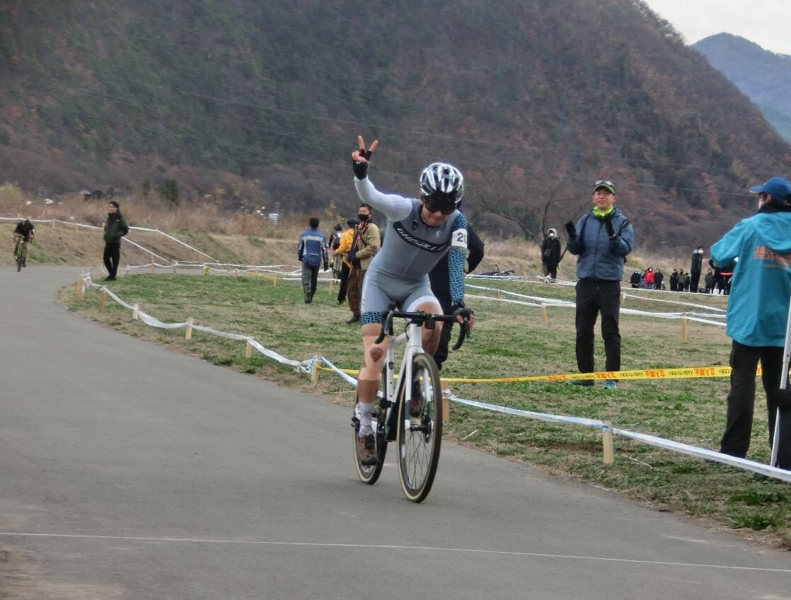 https://www.cyclocross.jp/news/1f6e96394b34a4fdcf6335e20b9afb48345fa9a3.JPG