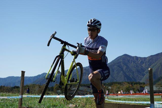 https://www.cyclocross.jp/news/2018/10/LRG_DSC06592.jpg