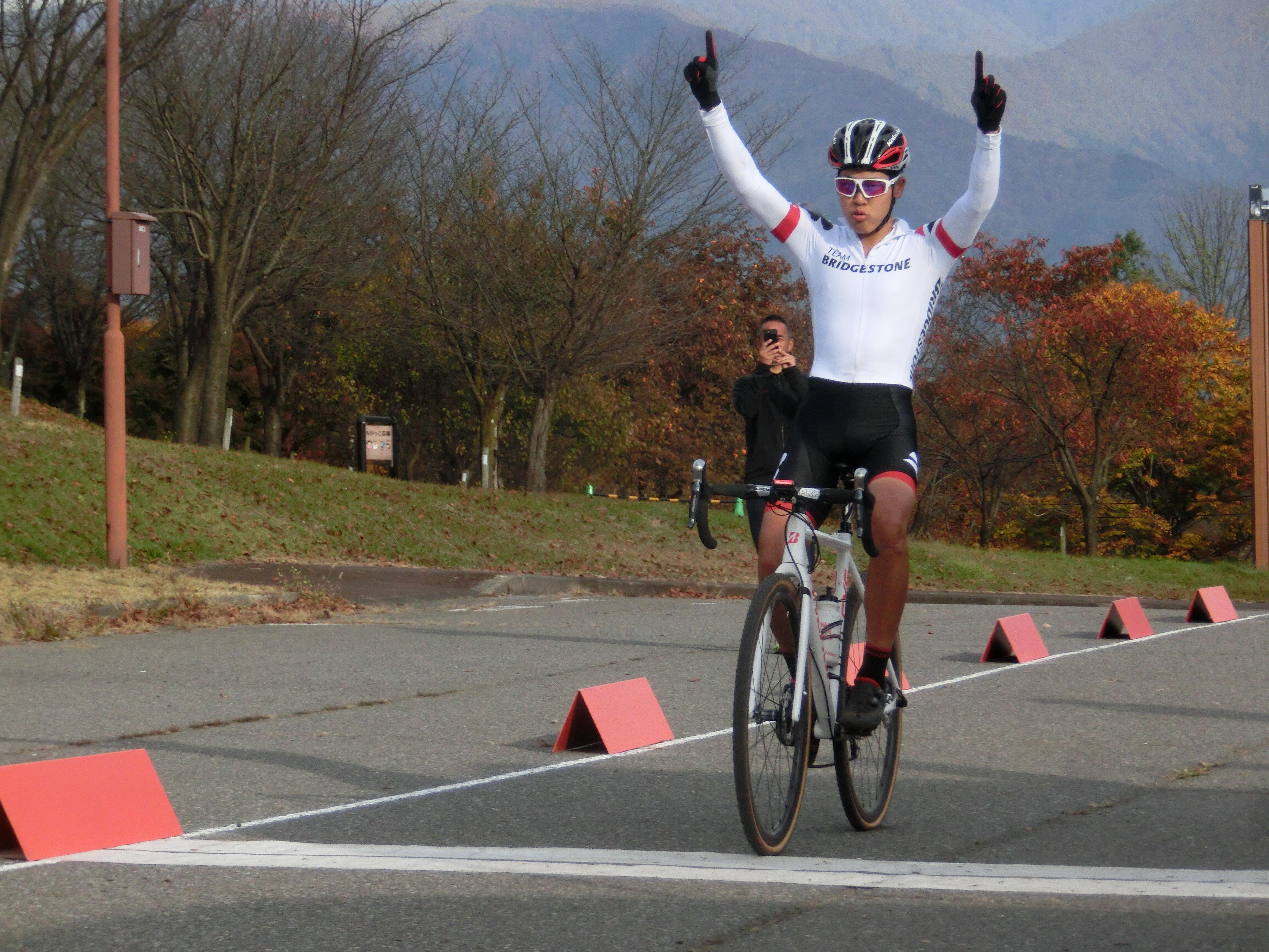 https://www.cyclocross.jp/news/2018_1104CCM2018Iiyamaday21100.JPG