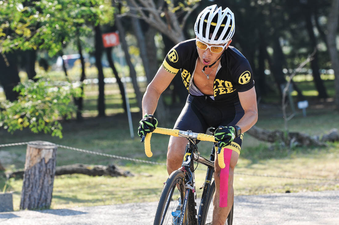 関西シクロクロス開幕戦 夏日のマイアミは濱由嵩が制する