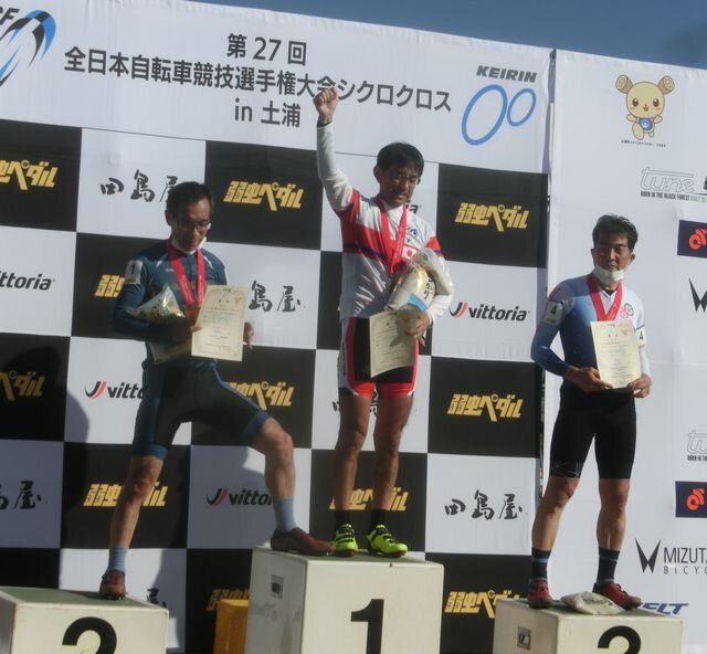 https://www.cyclocross.jp/news/4b4ea776b440690d24eb577d30761fe8d15c9450.JPG