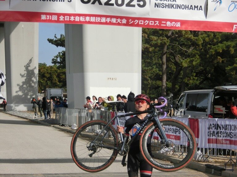 https://www.cyclocross.jp/news/5e68c0e38f789c9d1d3619669202c10cd289e2de.JPG