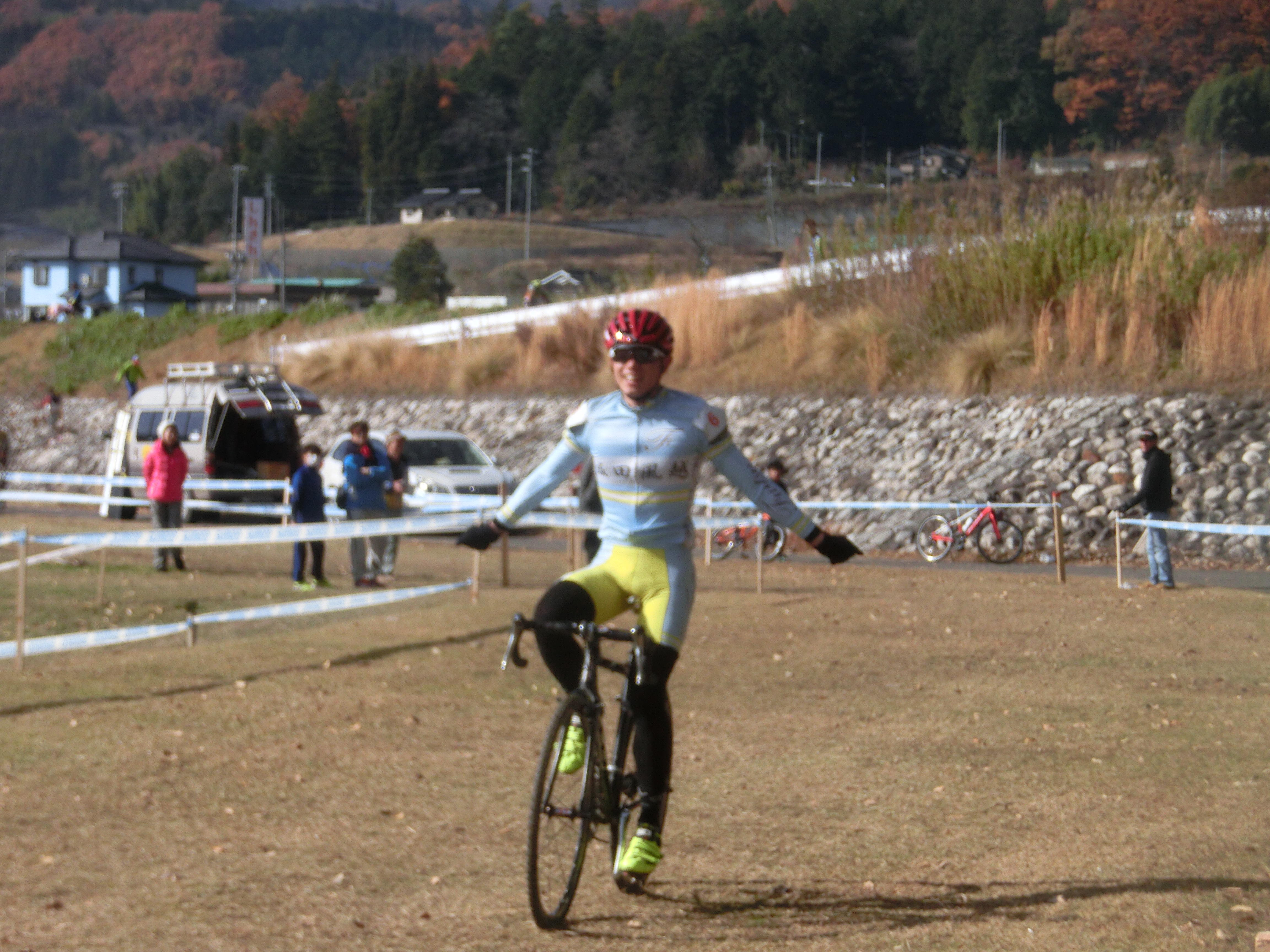 https://www.cyclocross.jp/news/CCM2019Nobeyama121651.JPG
