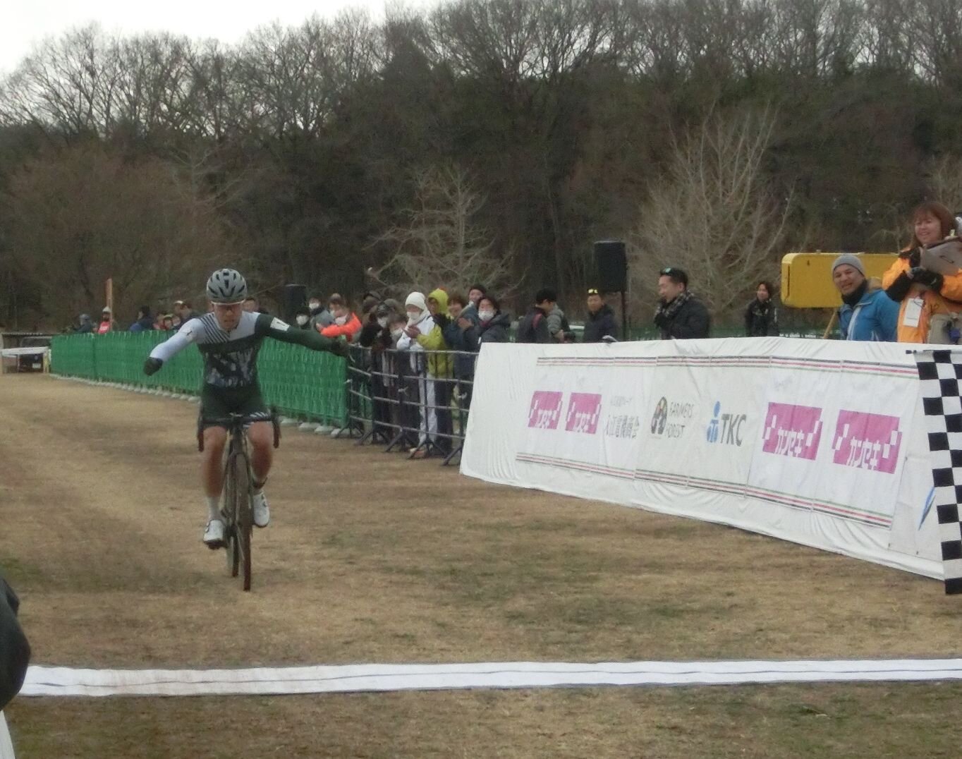 https://www.cyclocross.jp/news/CIMG7744.JPG