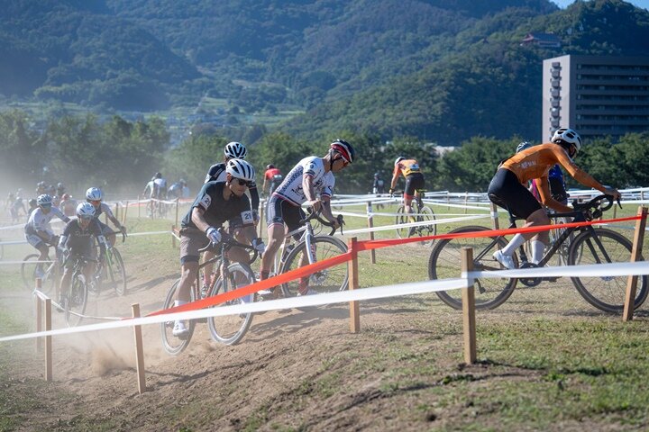 https://www.cyclocross.jp/news/DSC01940.jpg