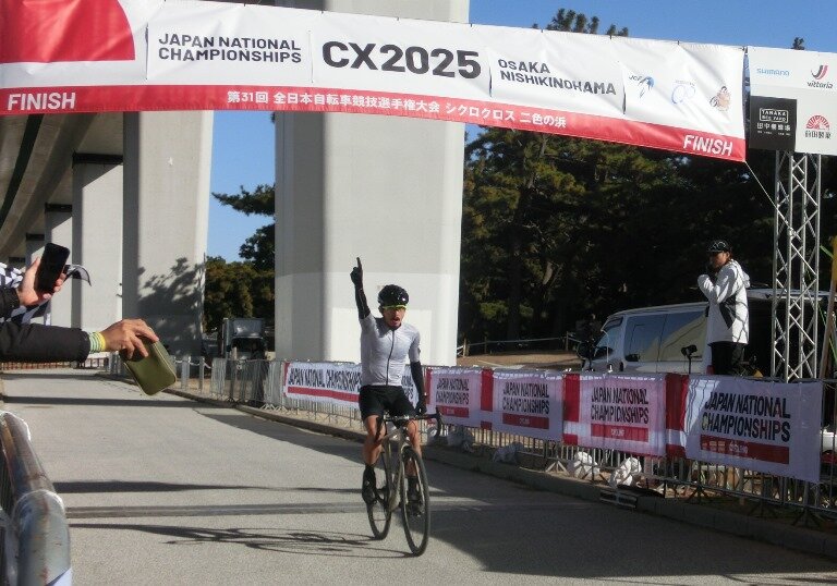 https://www.cyclocross.jp/news/M35wadafinish.JPG