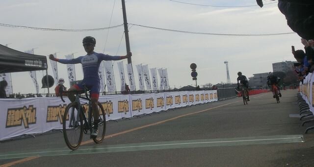 https://www.cyclocross.jp/news/U23finish.JPG