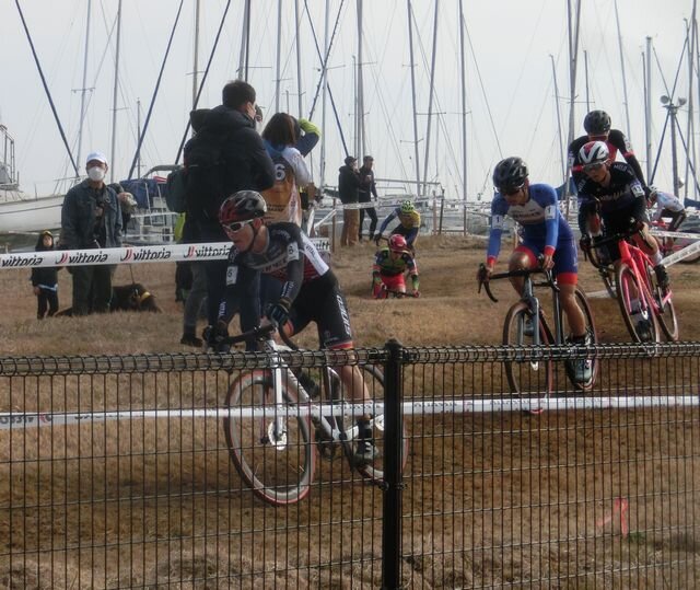 https://www.cyclocross.jp/news/U23race2.JPG