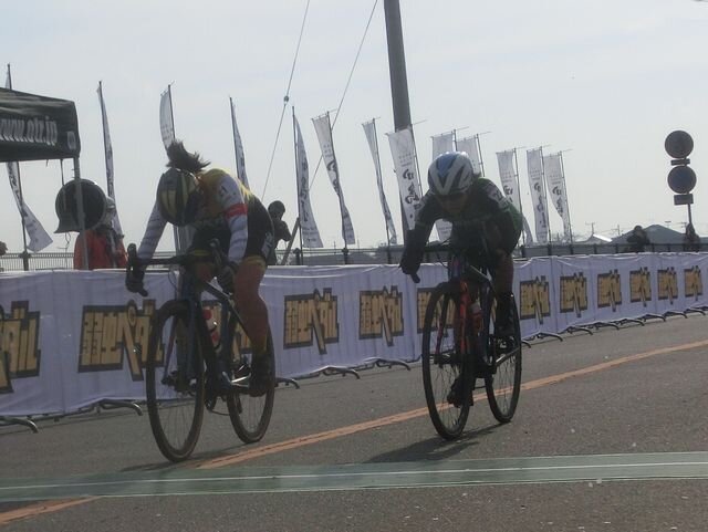 https://www.cyclocross.jp/news/Wjr.jpg