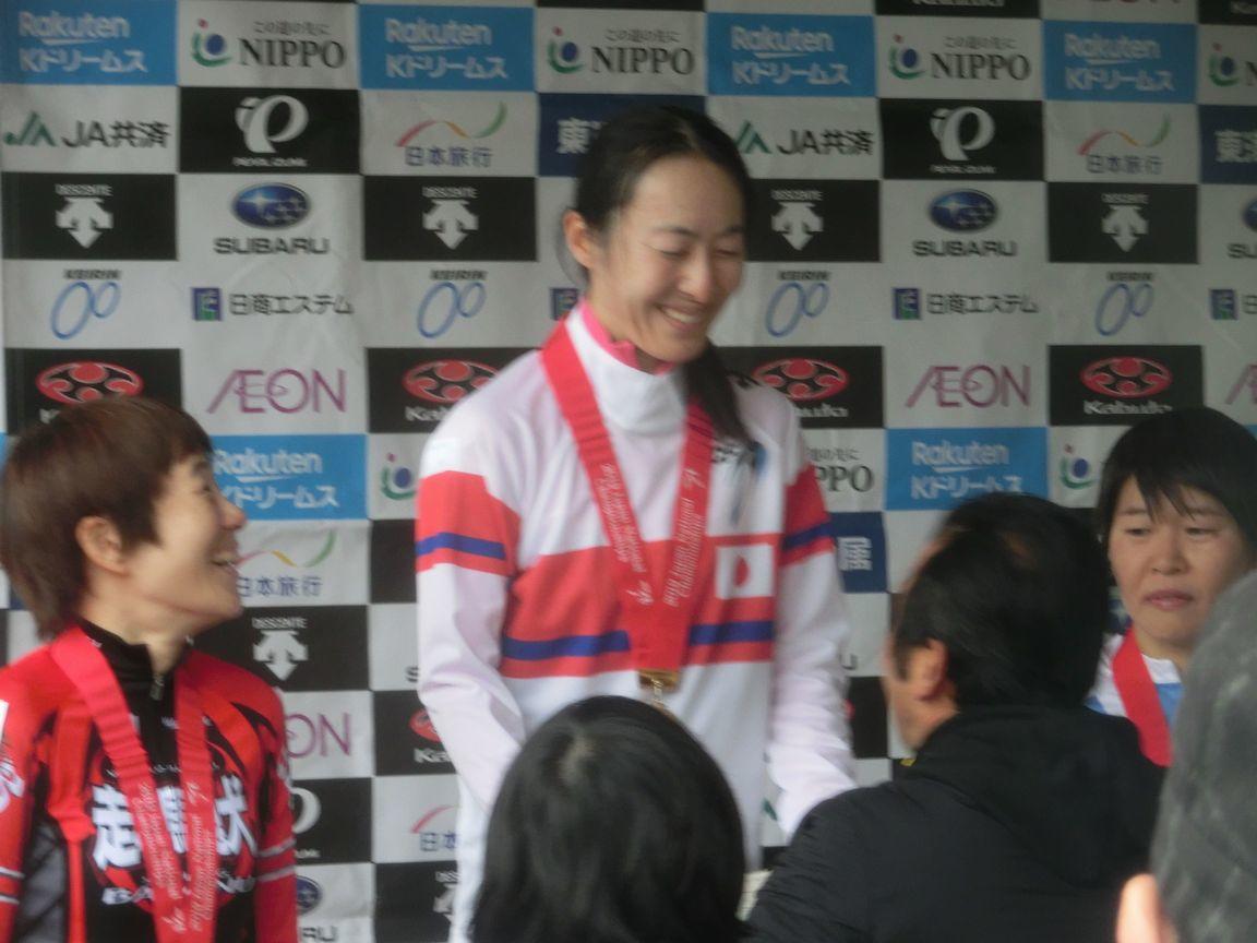 https://www.cyclocross.jp/news/women.jpg